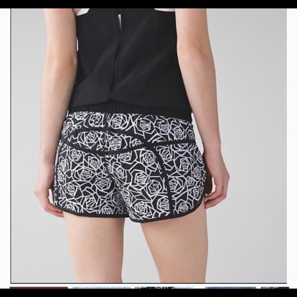 Lululemon Tracker Short Posey Miss Mosaic SZ 4 - Picture 1 of 6